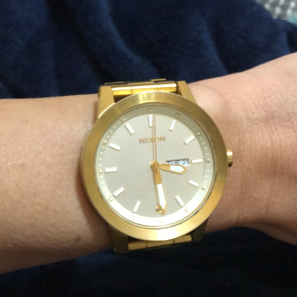 NIXON Spur chunky round monochrome watch